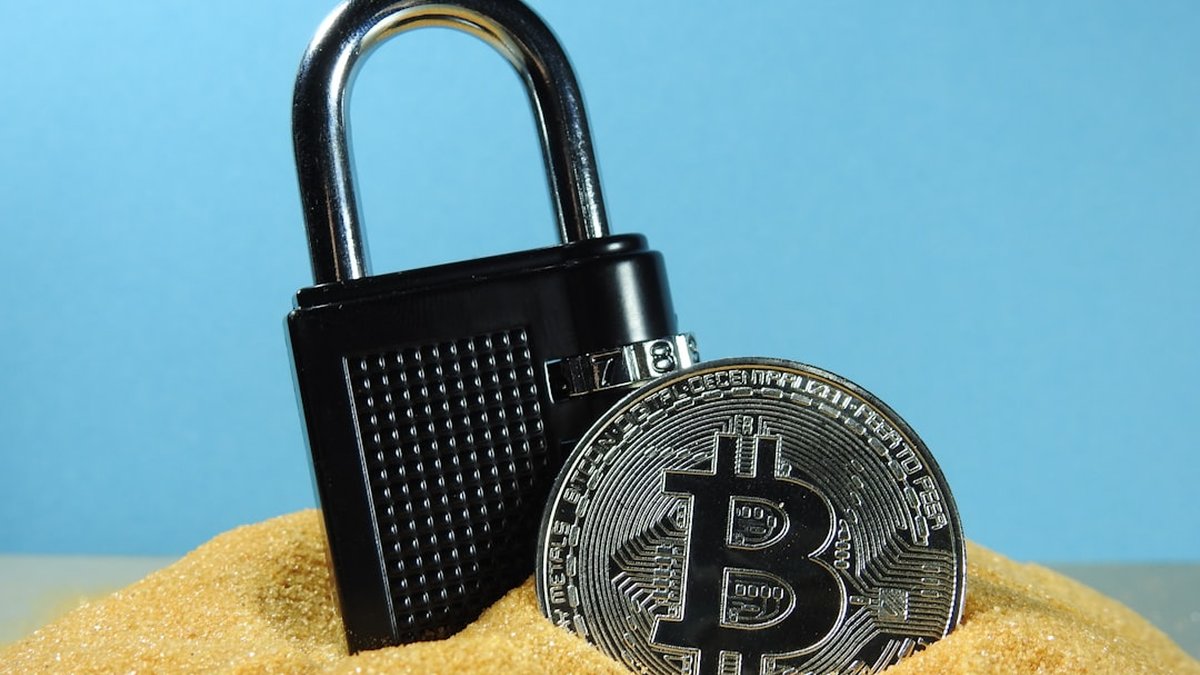 Monero vs Zcash Privacy Tech Showdown